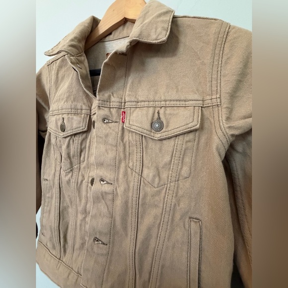 Levi's Tan Trucker Jacket - Classic Jean Jacket, Size Medium (10-12 Years) - Picture 7 of 16